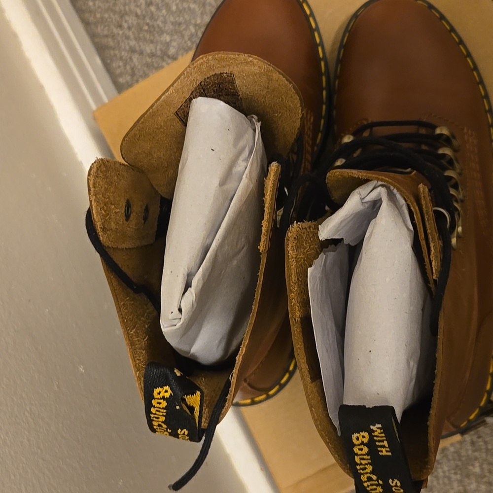 Dr. Martens Leona Boots - Picture 13 of 16